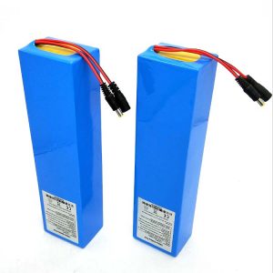 Batterie au lithium de scooter électrique d'usine de la Chine 36V 60V 10AH 40AH